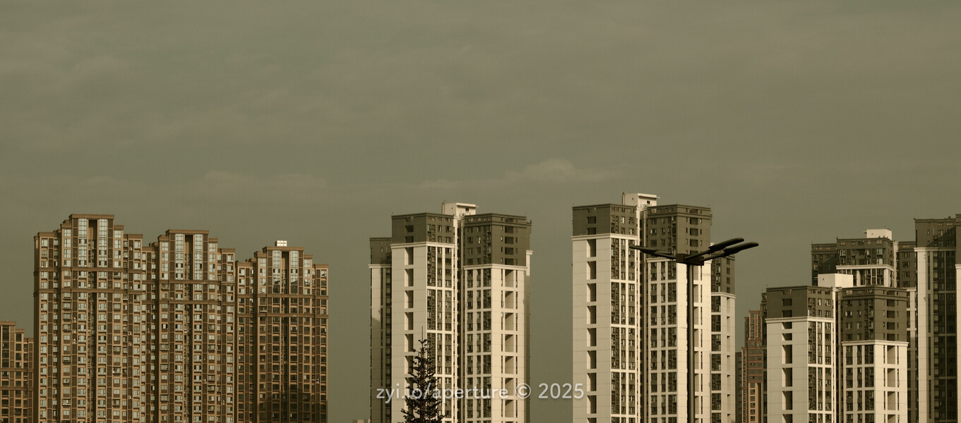 Aperture 202507 #5
